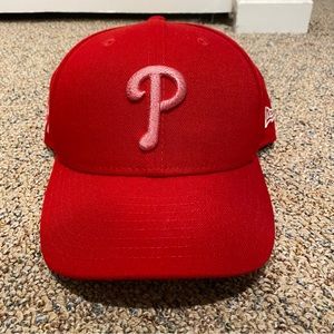 Like New New Era Philadelphia Phillies Fitted Cap